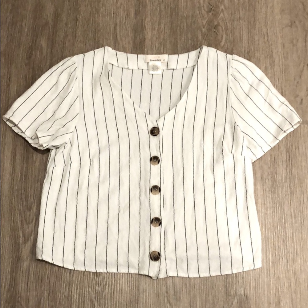 URBAN Romantics White Linen Button-Up Blouse